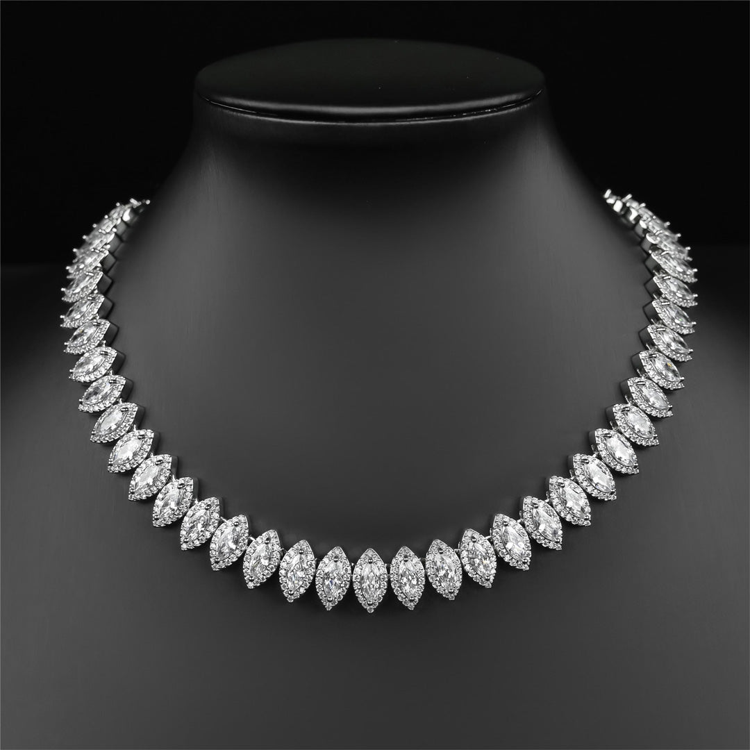 MARQUISE-CUT CLUSTERED TENNIS CHAIN